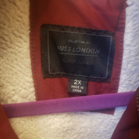 Miss London Coat - Picture 4 of 5
